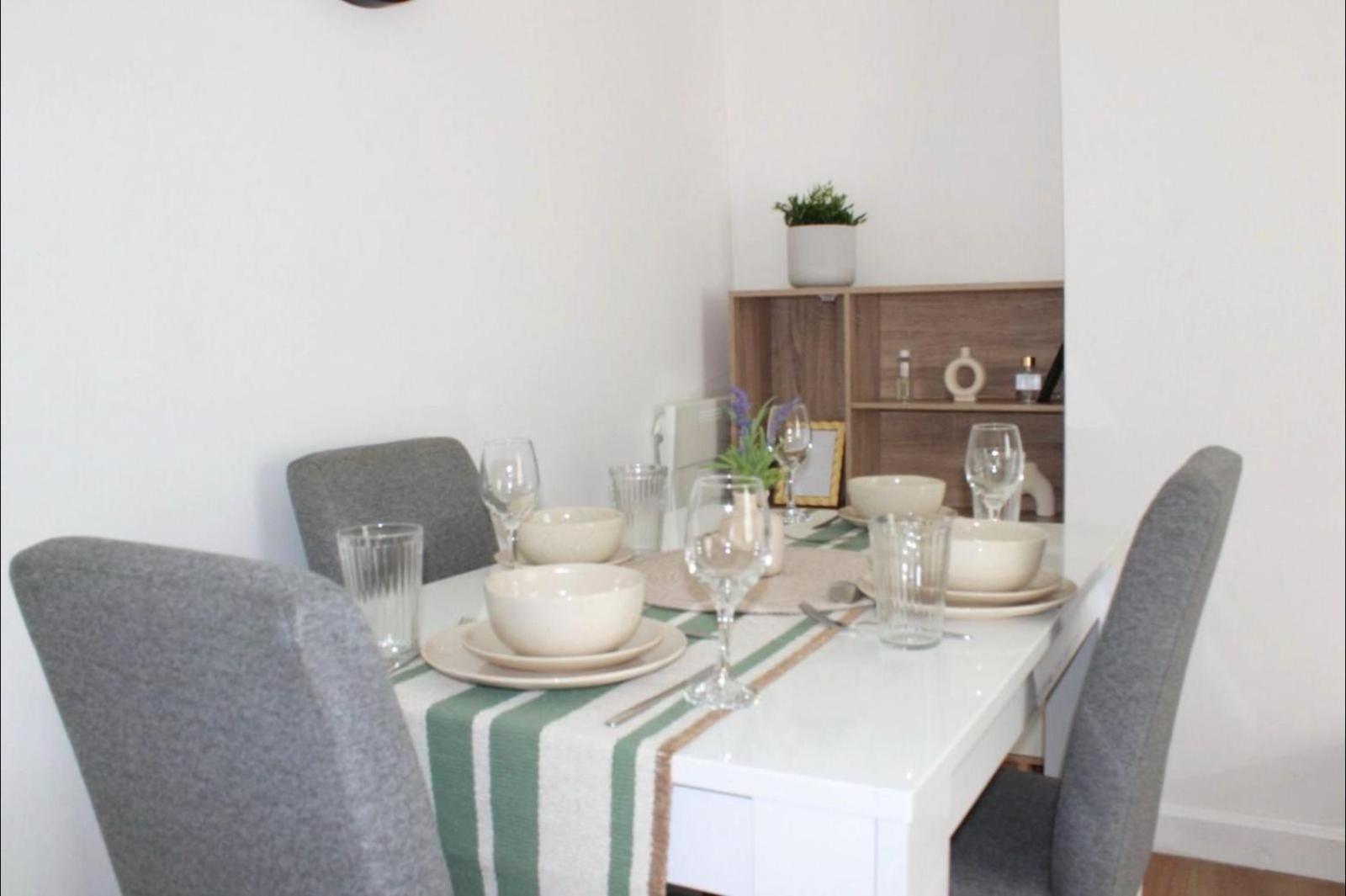 Appartamento Cozy 2 Bedrooms Apartment- Vauxhall, Oval & Nine Elms Londra