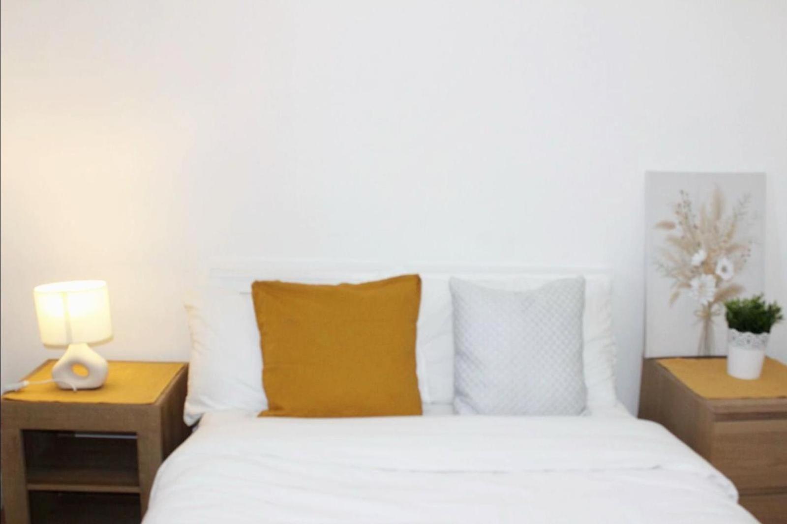 Cozy 2 Bedrooms Apartment- Vauxhall, Oval & Nine Elms * Londra