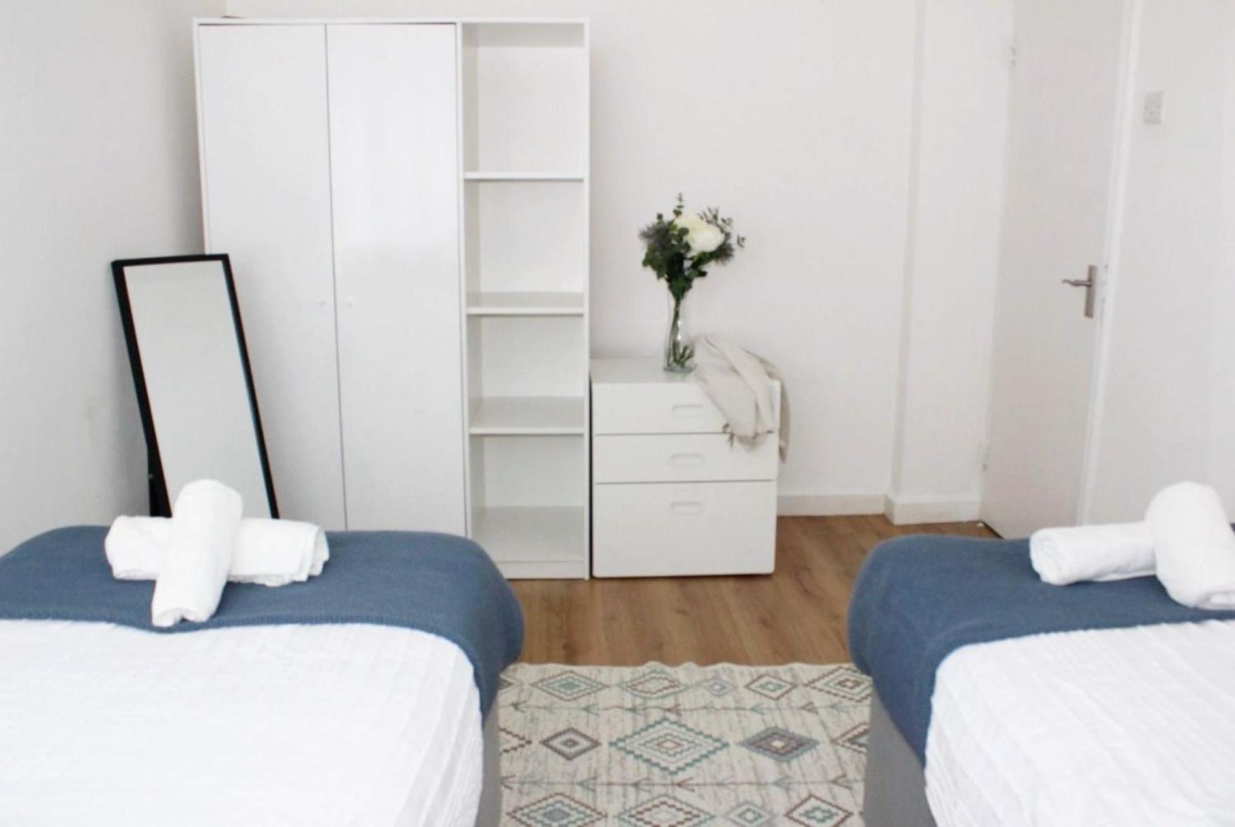 Cozy 2 Bedrooms Apartment- Vauxhall, Oval & Nine Elms * Londra