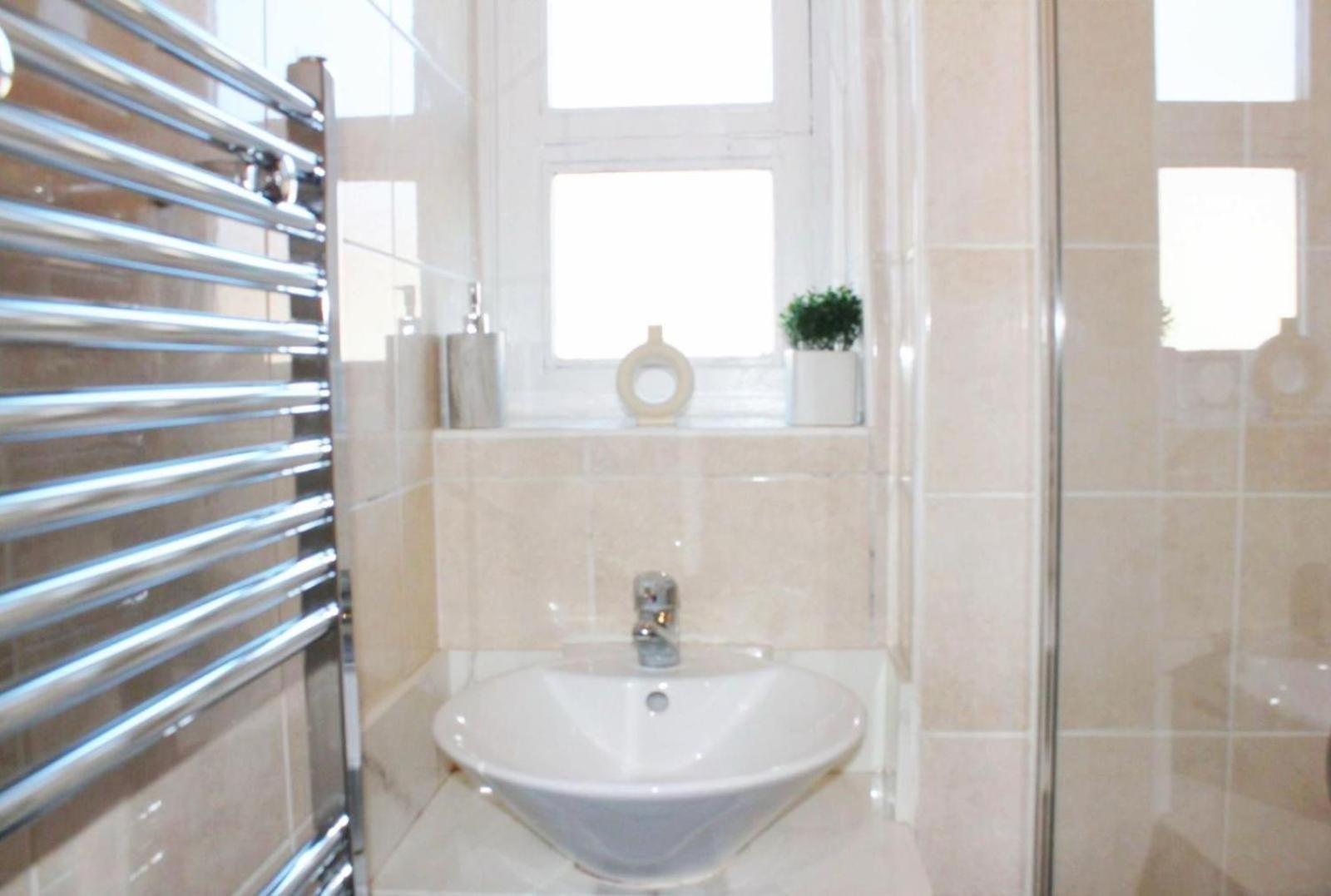 Cozy 2 Bedrooms Apartment- Vauxhall, Oval & Nine Elms Appartamento *